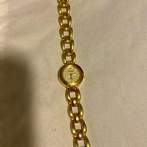 Dainty Ladies Wristwatch